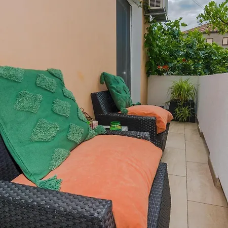 Apartment Naomi Zadar