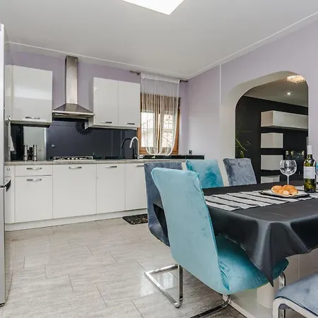 Apartamento Naomi Zadar